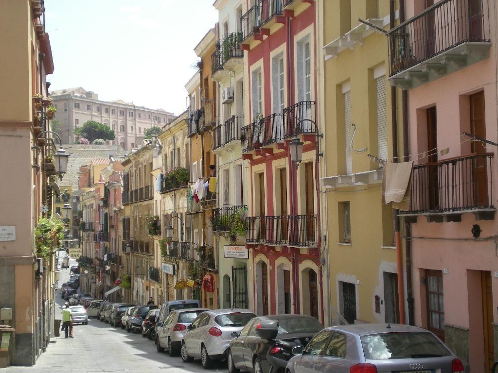 Oisife Apartments Cagliari Luaran gambar